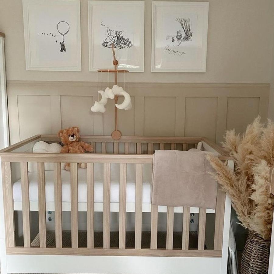 The Lia Baby Bed